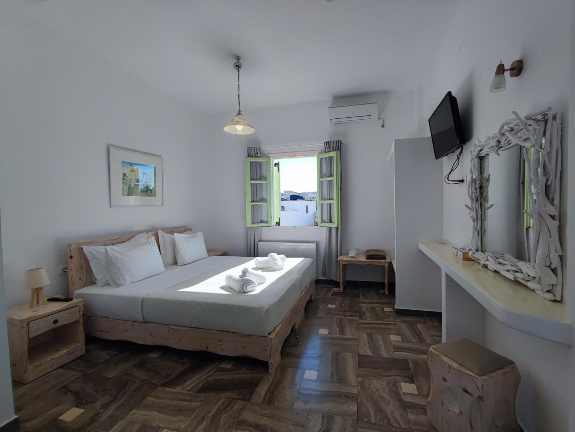 The Cliff Reflections - Adults Only Apartment Megalochori  Ngoại thất bức ảnh
