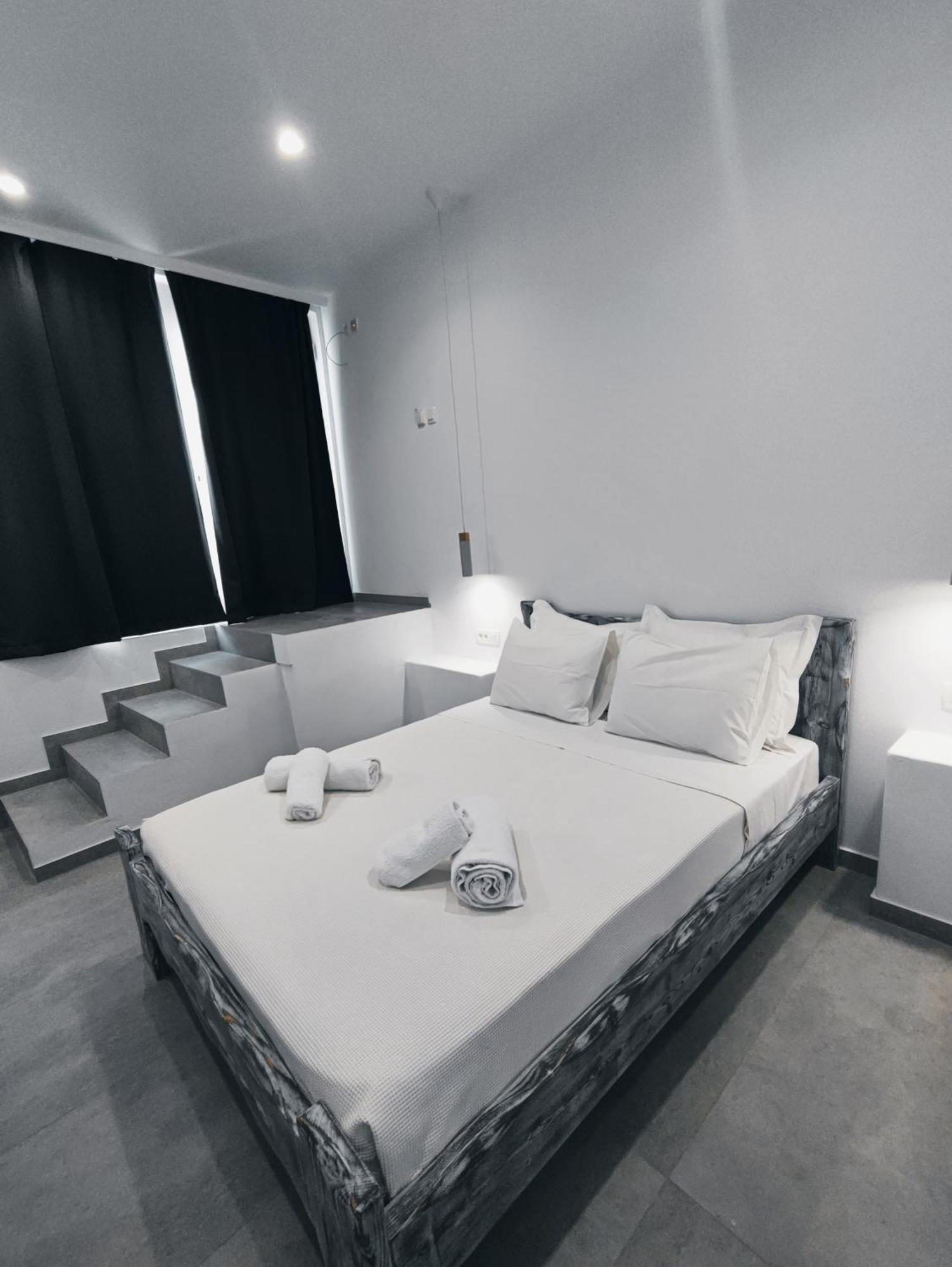 The Cliff Reflections - Adults Only Apartment Megalochori  Phòng bức ảnh
